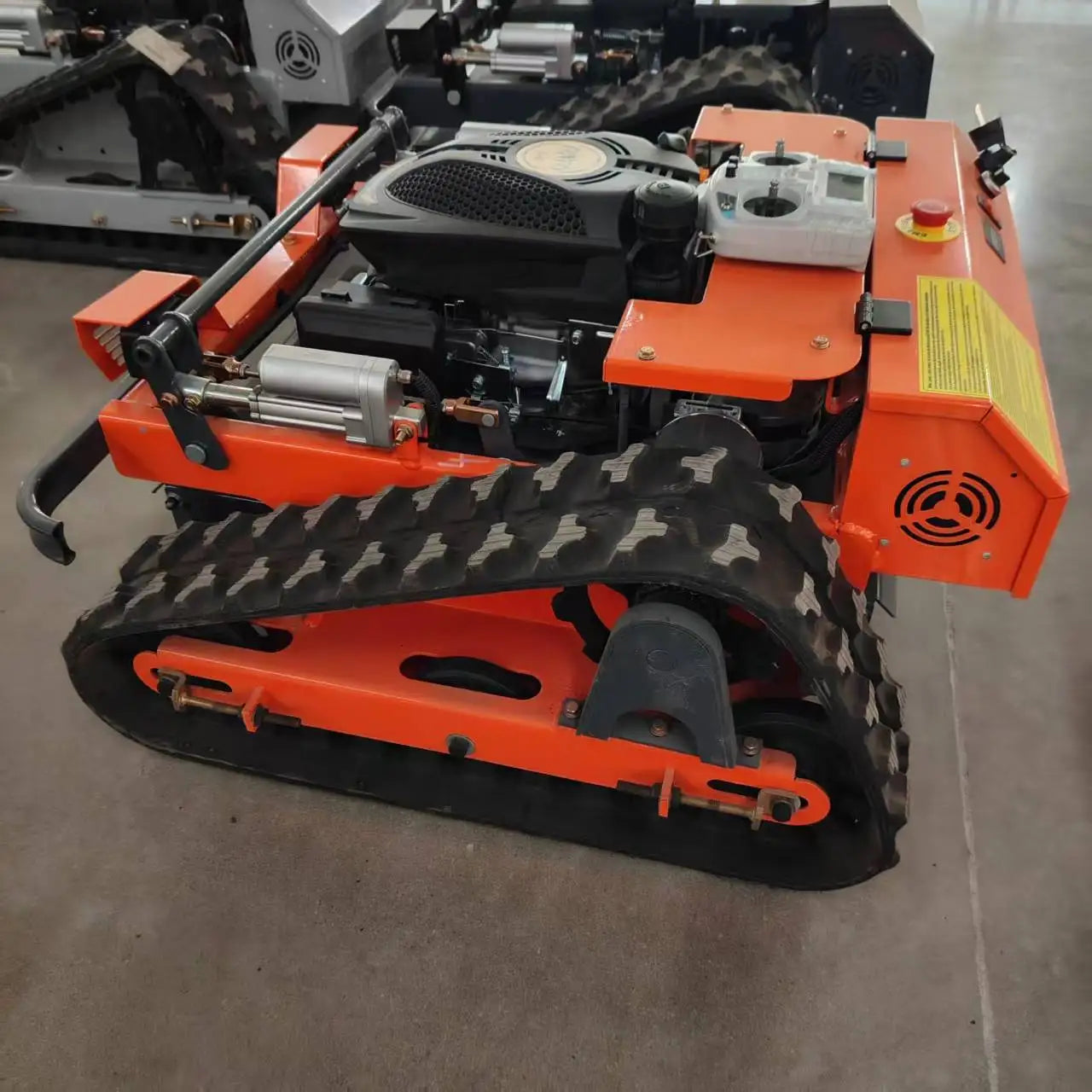 Customized Version 500Mm Smart Remote Control Lawn Mower for Lawns Multi-Terrain Use